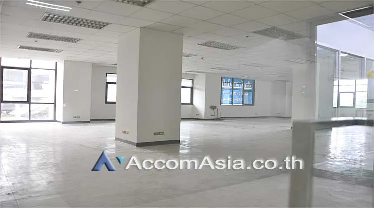 unit Office space For Rent in Charoen Nakhon, Bangkok  near BTS Krung Thon Buri (AA13896)
